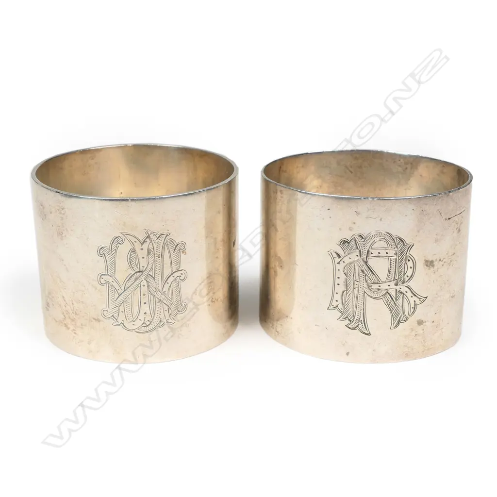 Two William Good (Gisborne) silver heavy napkin rings, Image 1++